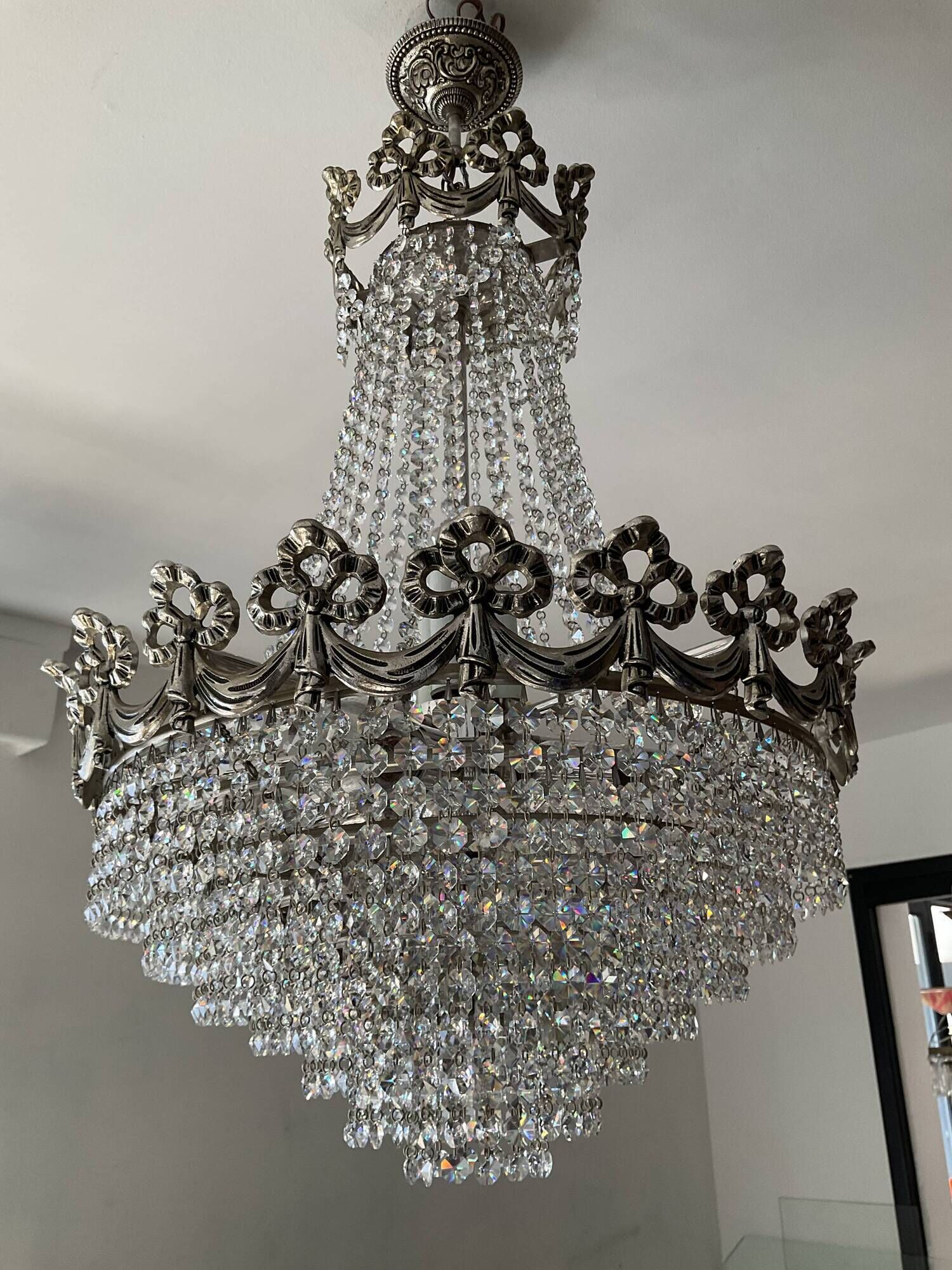 Hot air balloon chandelier in silver bronze and crystal tassels
