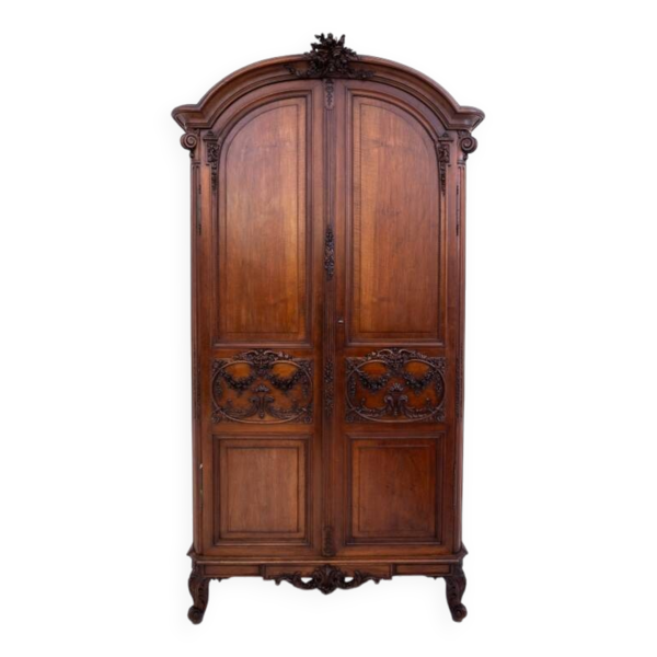 Armoire unique, France, vers 1880.