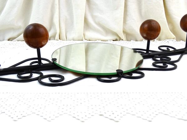 Porte-manteau mural vintage avec 4 crochets, miroir rond et cadre en fer forgé noir, meuble d'entrée rétro des années 1960, France