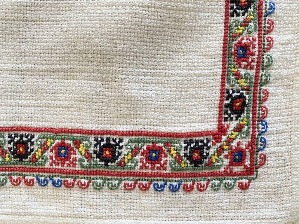 Set of 4 embroidered cross-stitch aperitif napkins - Cotton - 32x27 cm