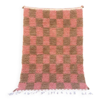 Traditional handmade pure wool rug, size 200 x 300 cm