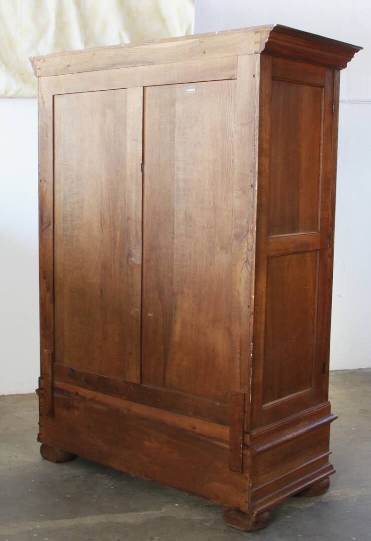Vintage 1930s Solid Oak Danish Brutalist / Formhouse Cabinet