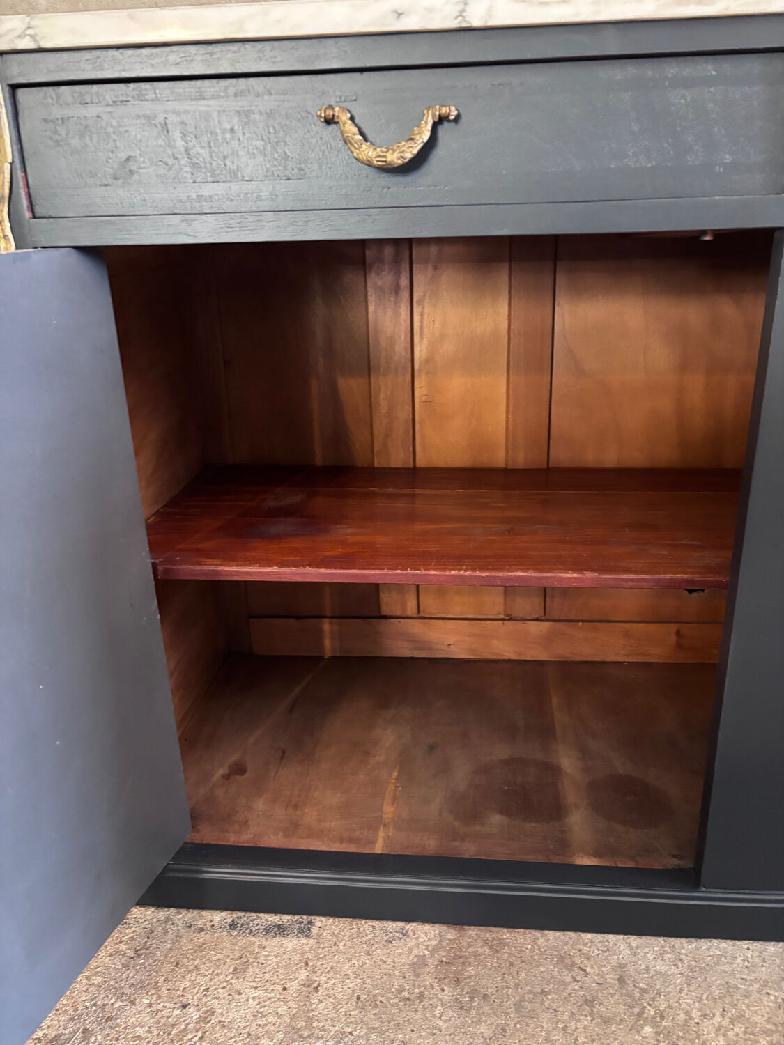 Enfilade ou buffet avec marbre