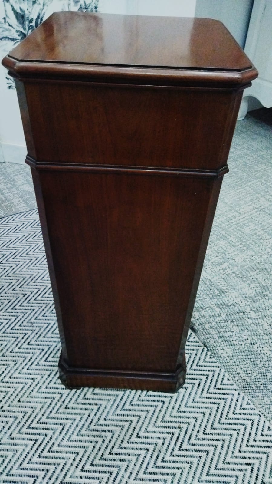 Mahogany ragpicker XIXth