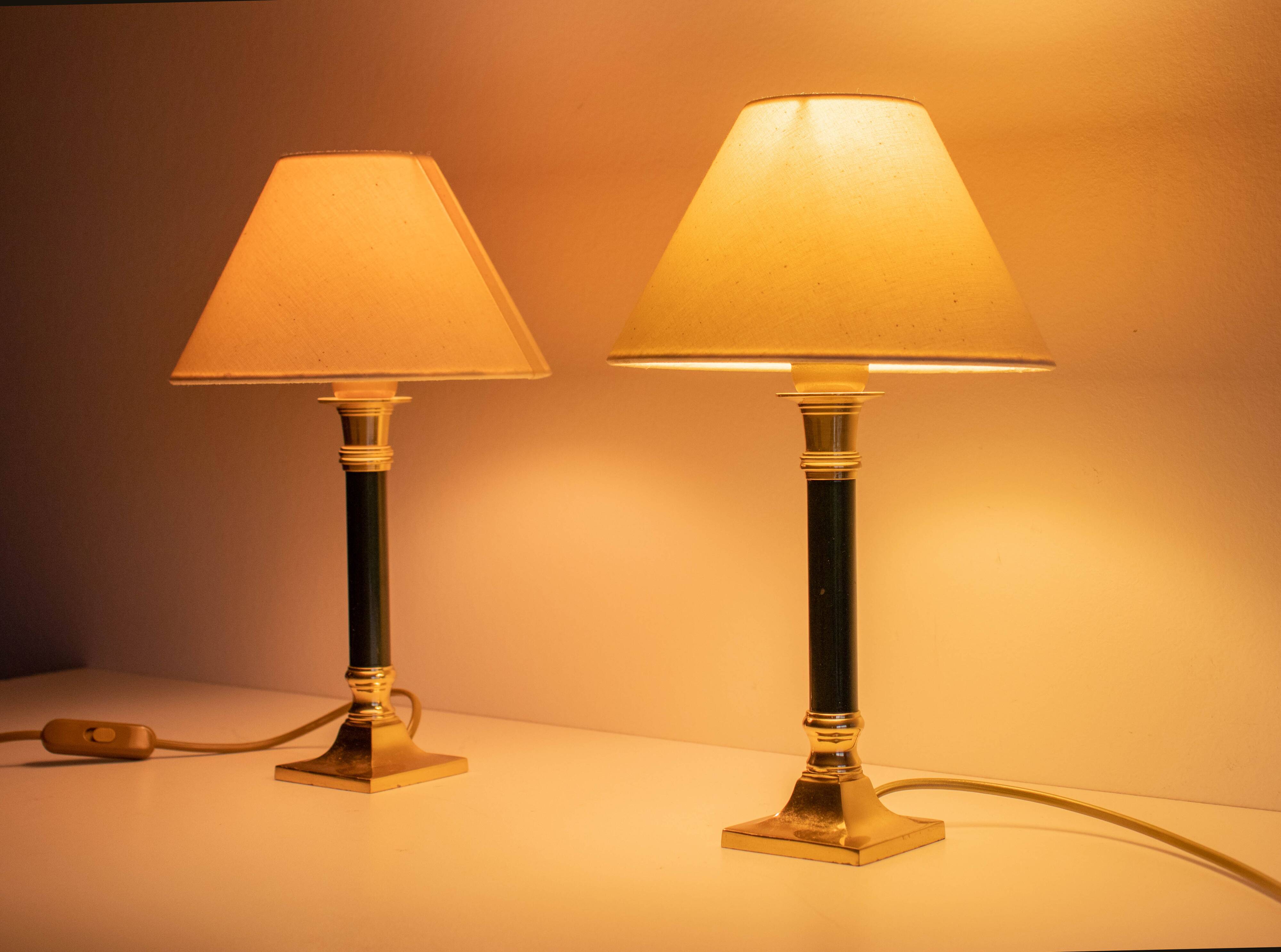 A set of two column lamps in hollywood regency style