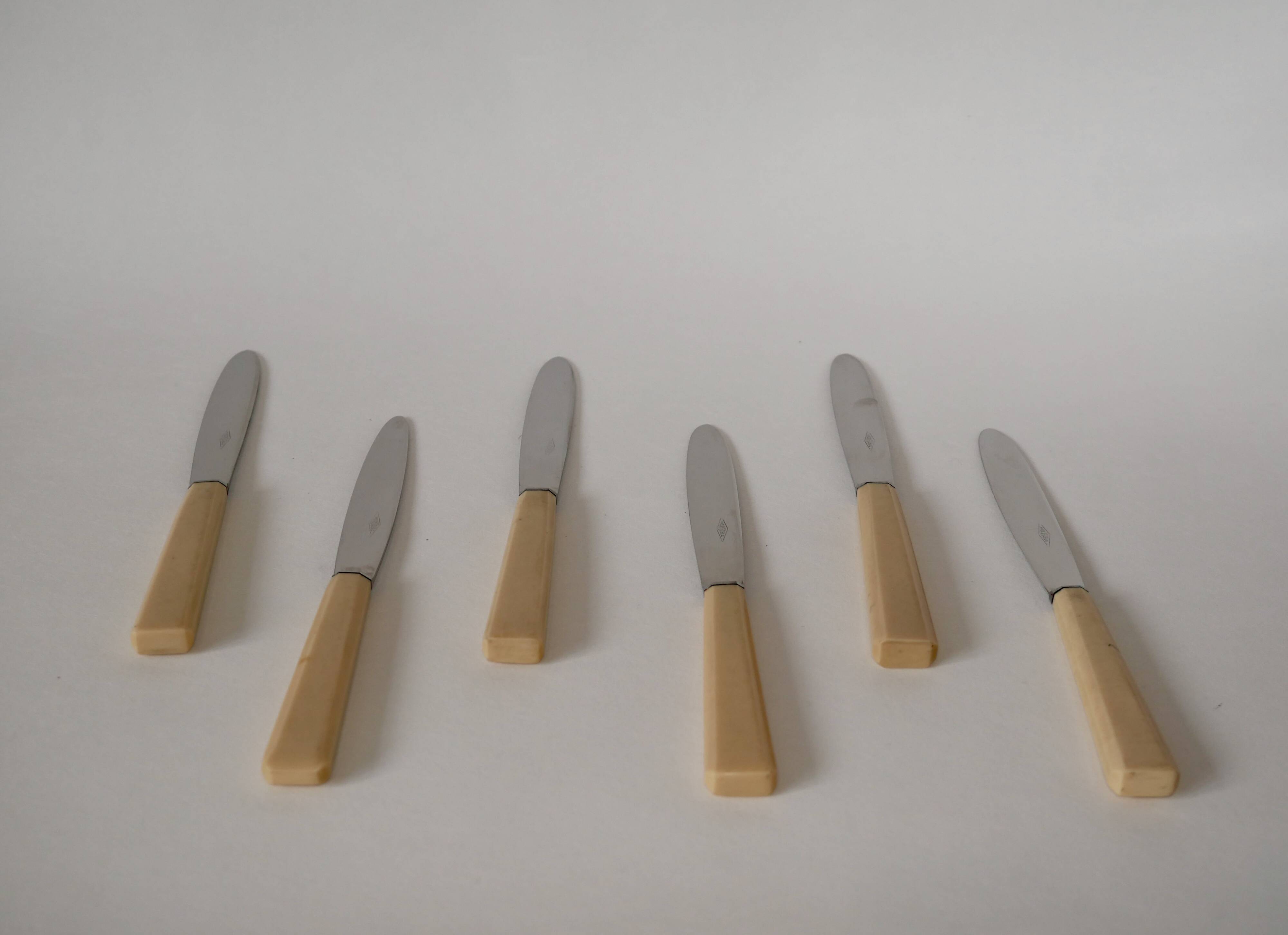 set of 6 beige bakelite knives 1960