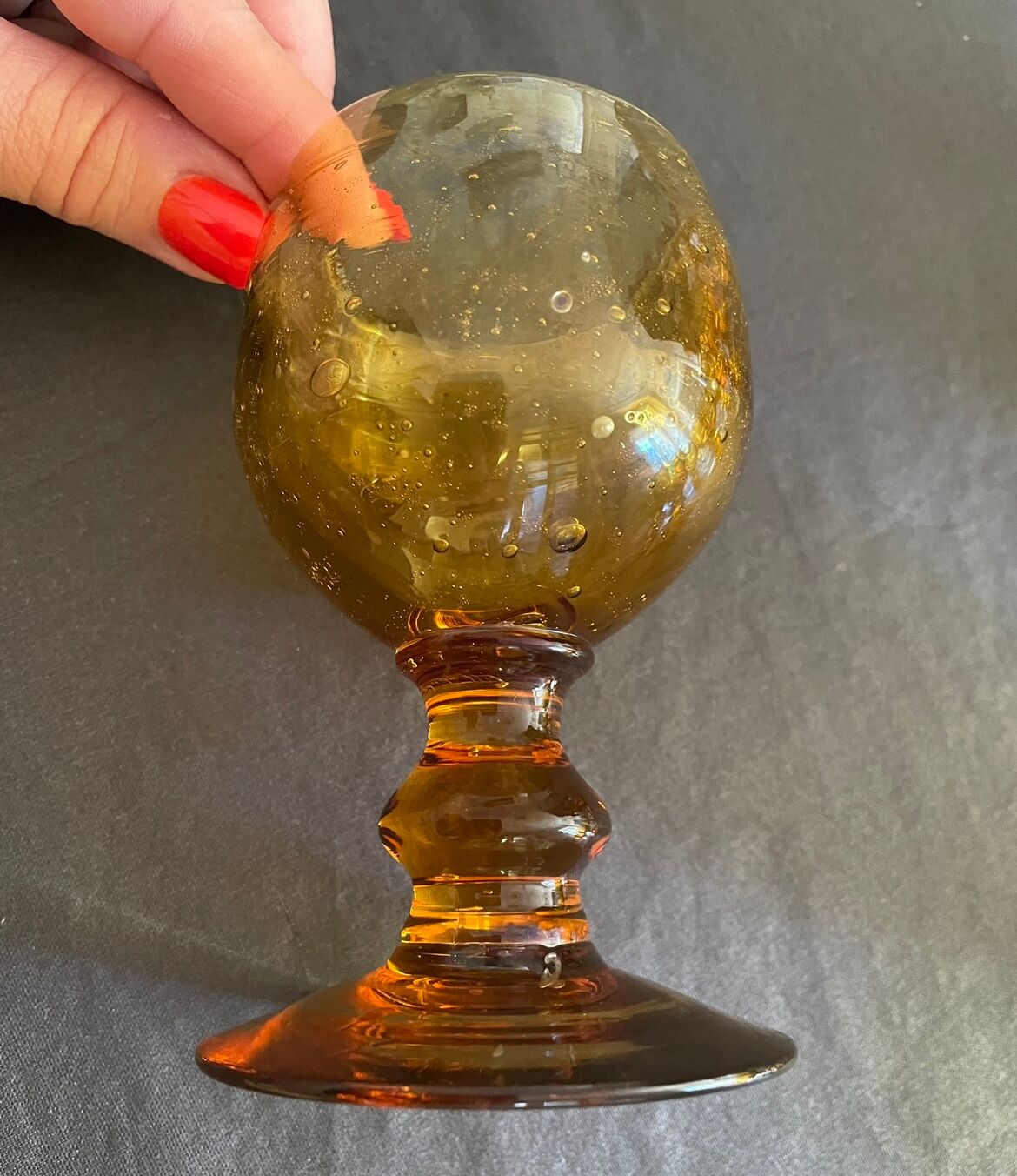 Amber bubble foot glasses