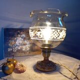 Table lamp with bronze base, round globe with amber and granite ruffles, retro chic