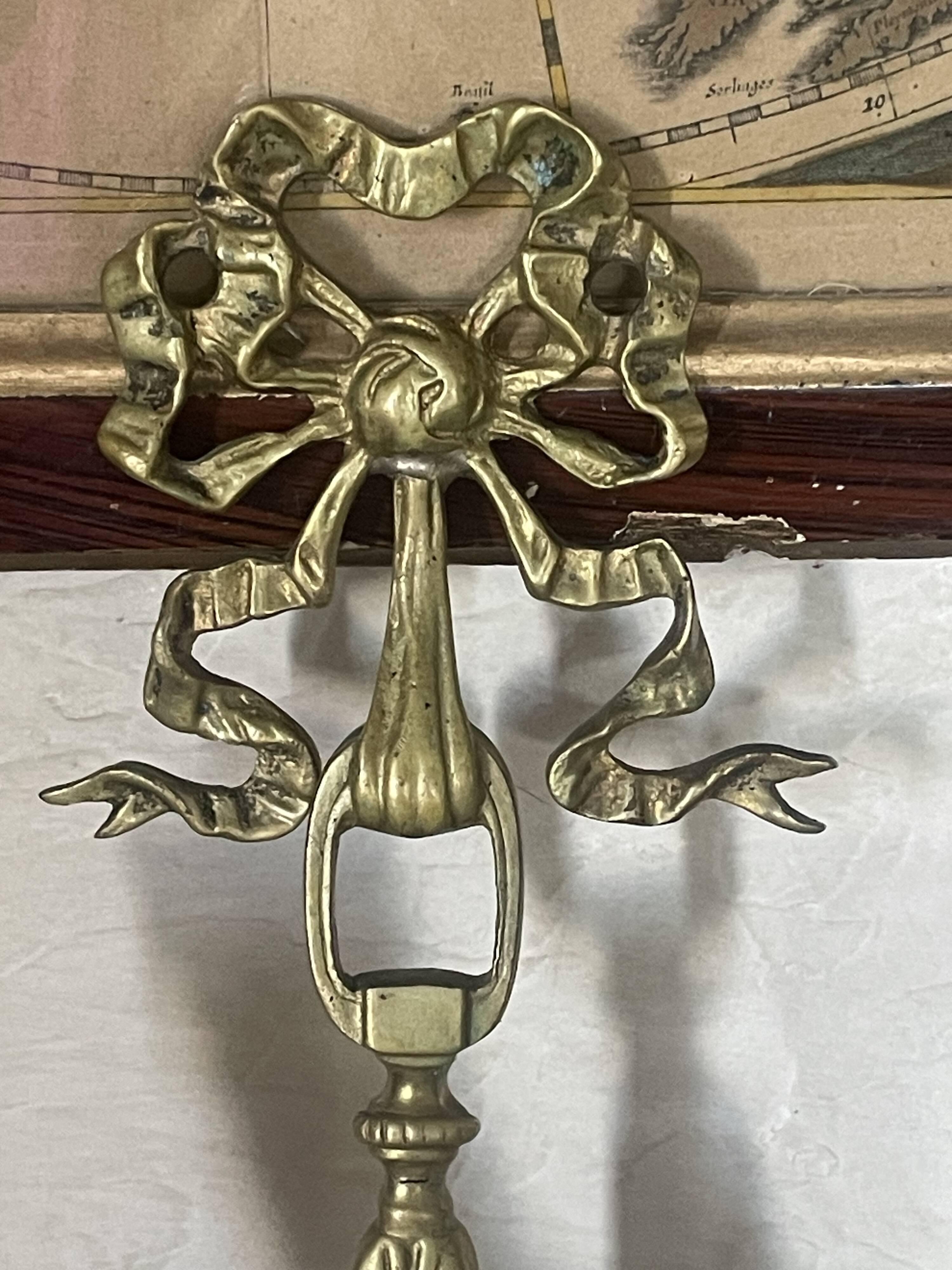Pair of wall lights in brass and gilded bronze, Arnold Montrose Ltd, Lo