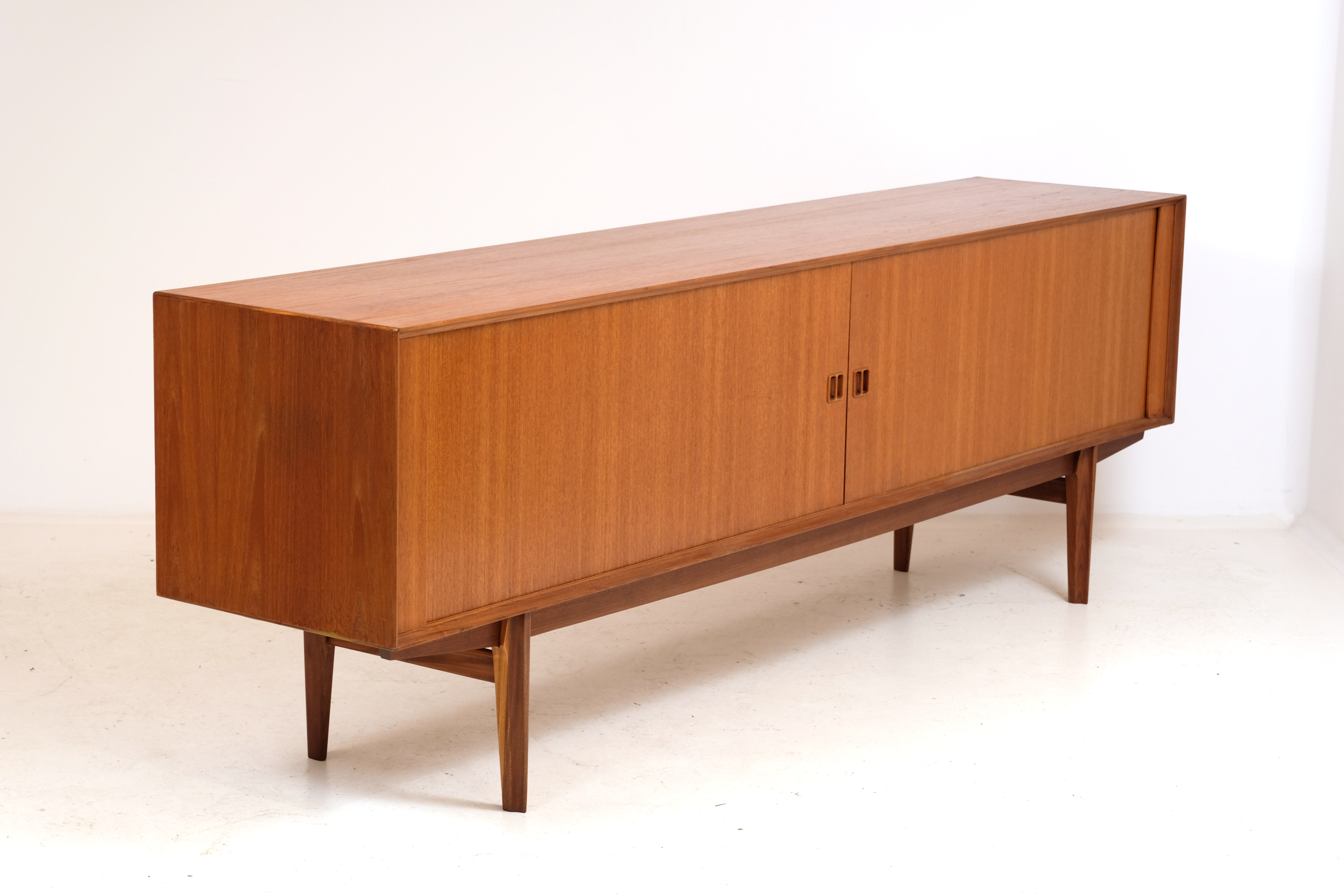 Enfilade Drum teak by Oswald Vermaercke for V Form 1960's