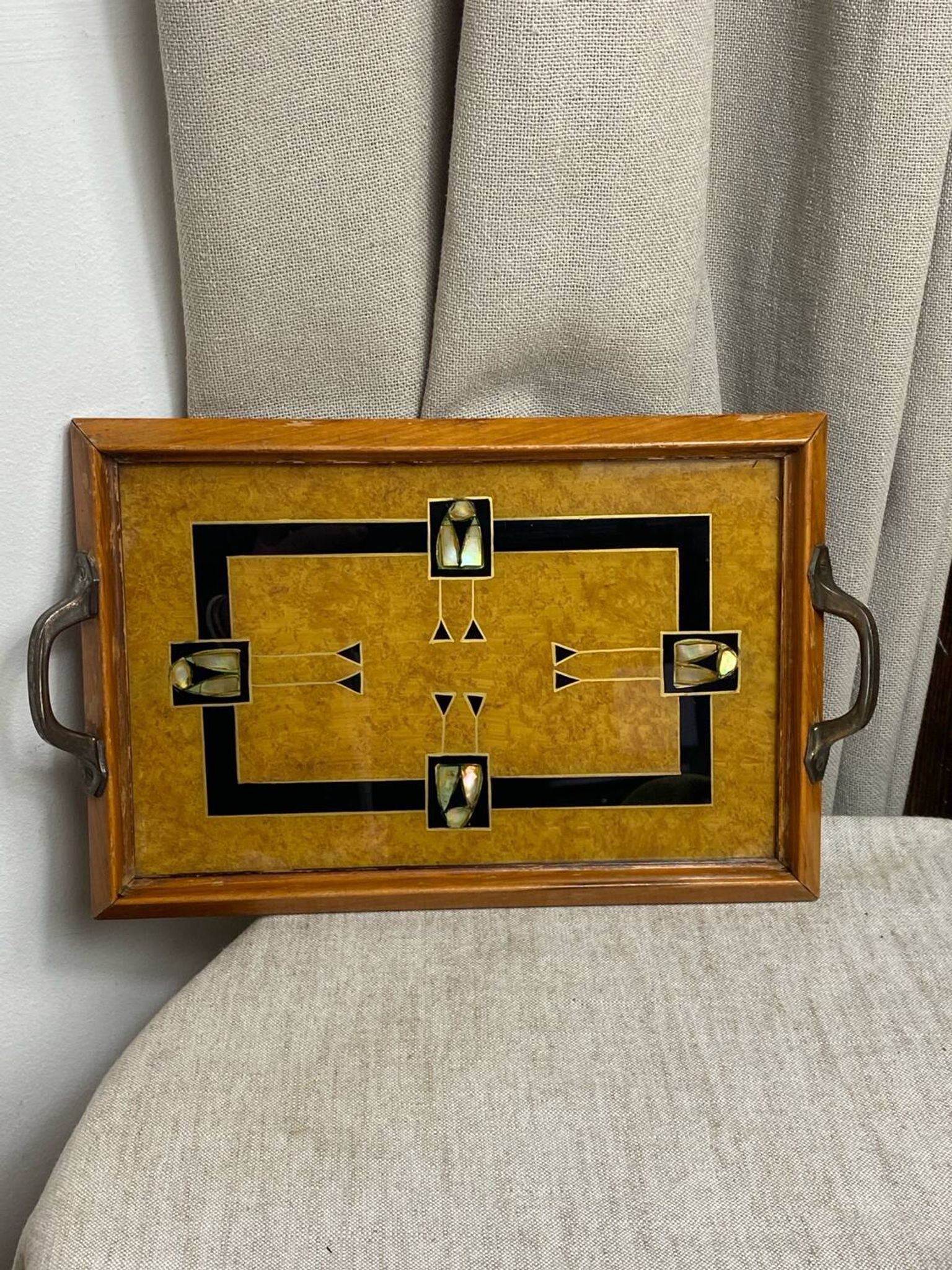 Plateau en marqueterie bois et nacre