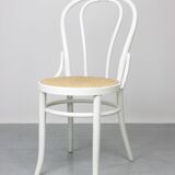 No. 18 White Chairs by Michael Thonet, Set of 4