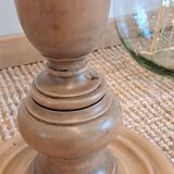 Vintage floor lamp in turned wood with aged effect.