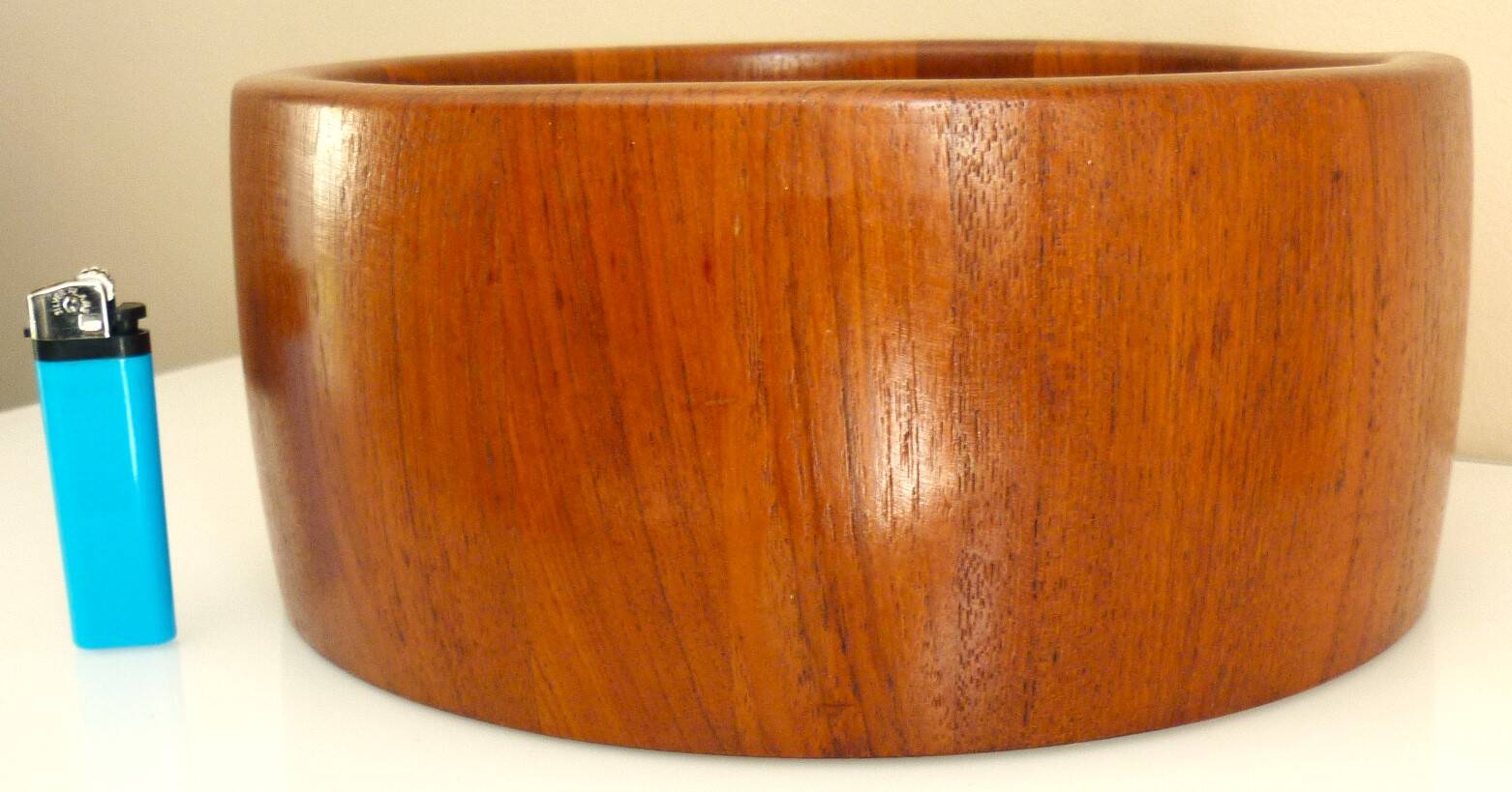 Dish, fruit dish, Scandinavian design, teak, R. Nissen Denmark 60s/70s
