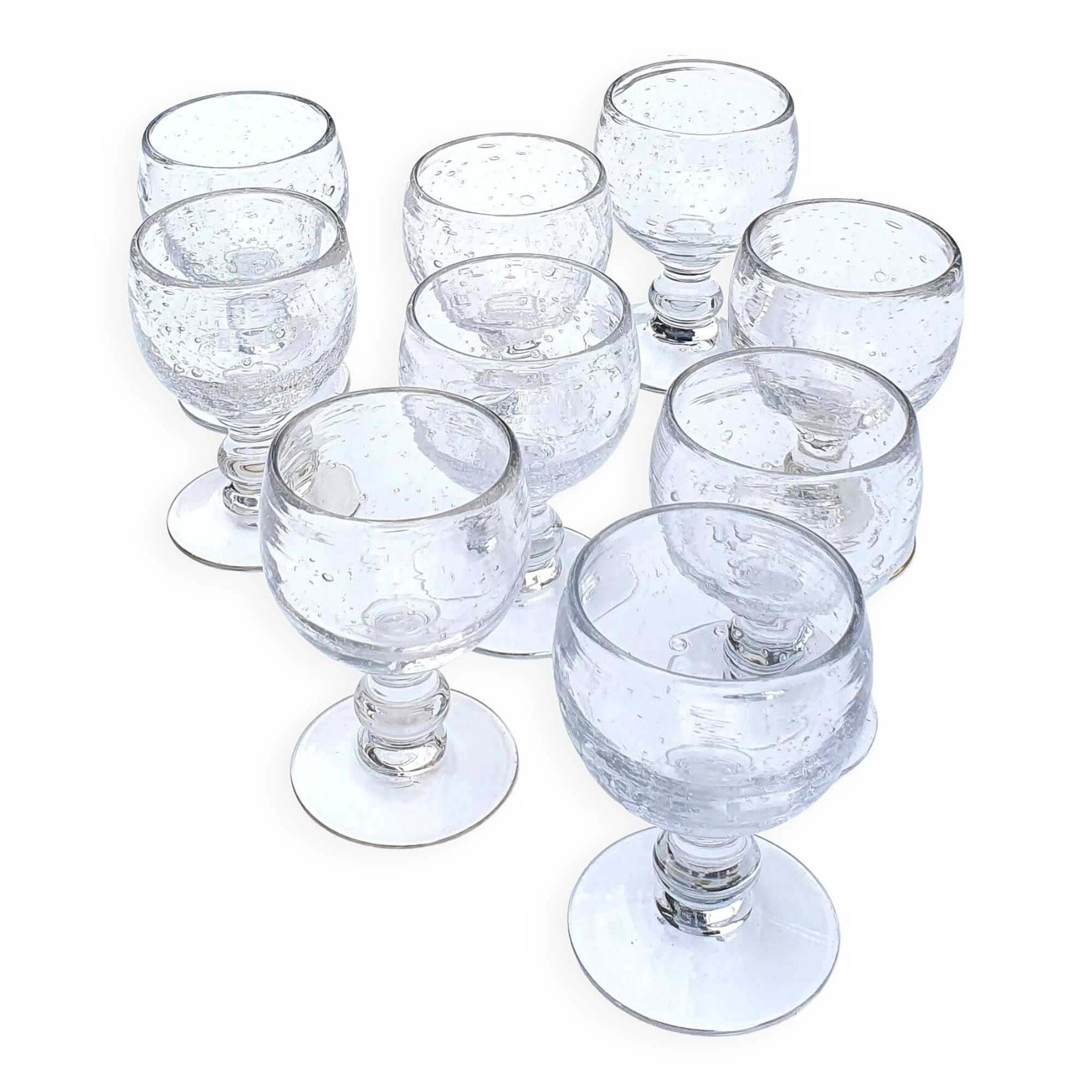 White bubbled glasses