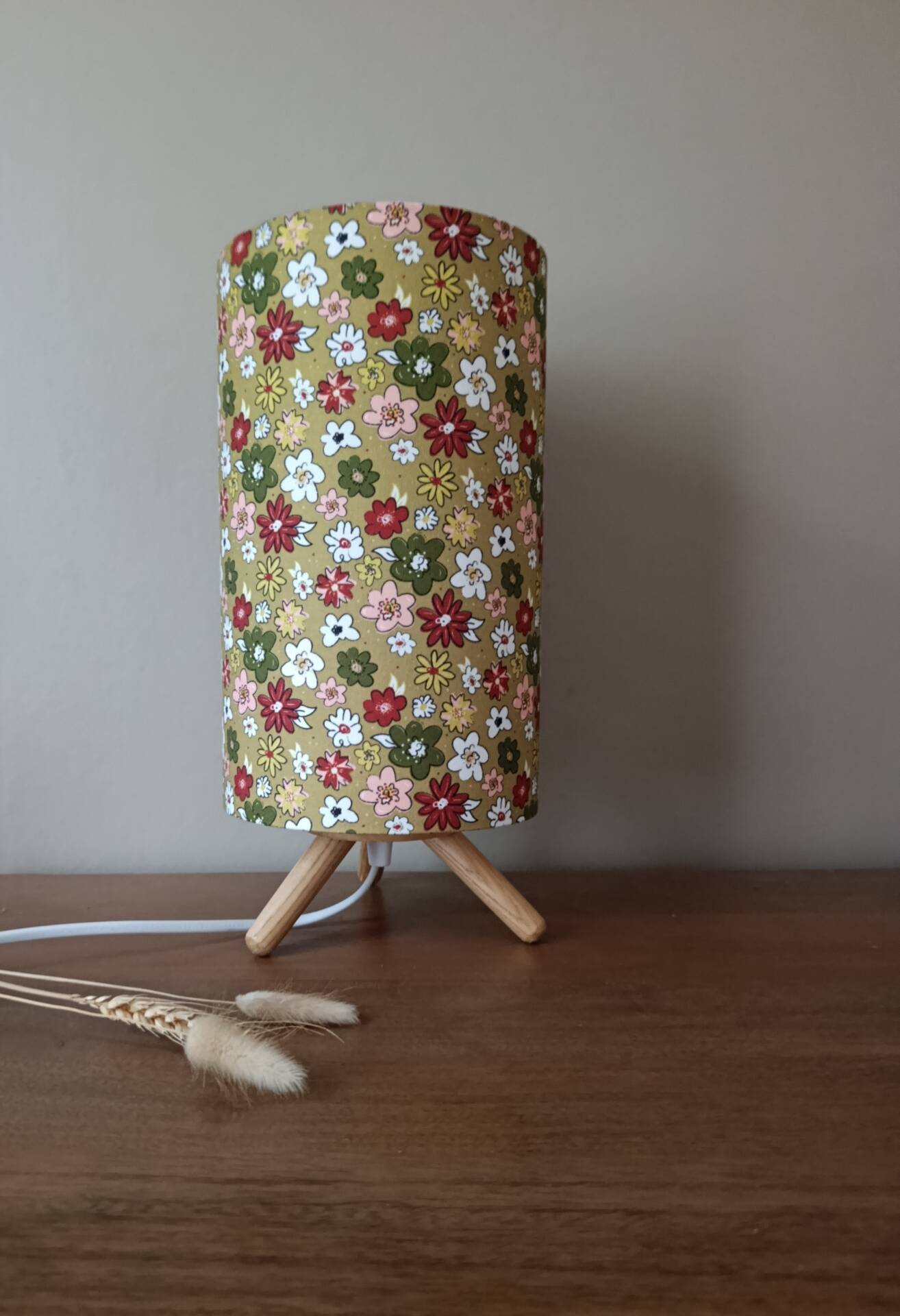 tripod table lamp wood printed flowers | boho scandi