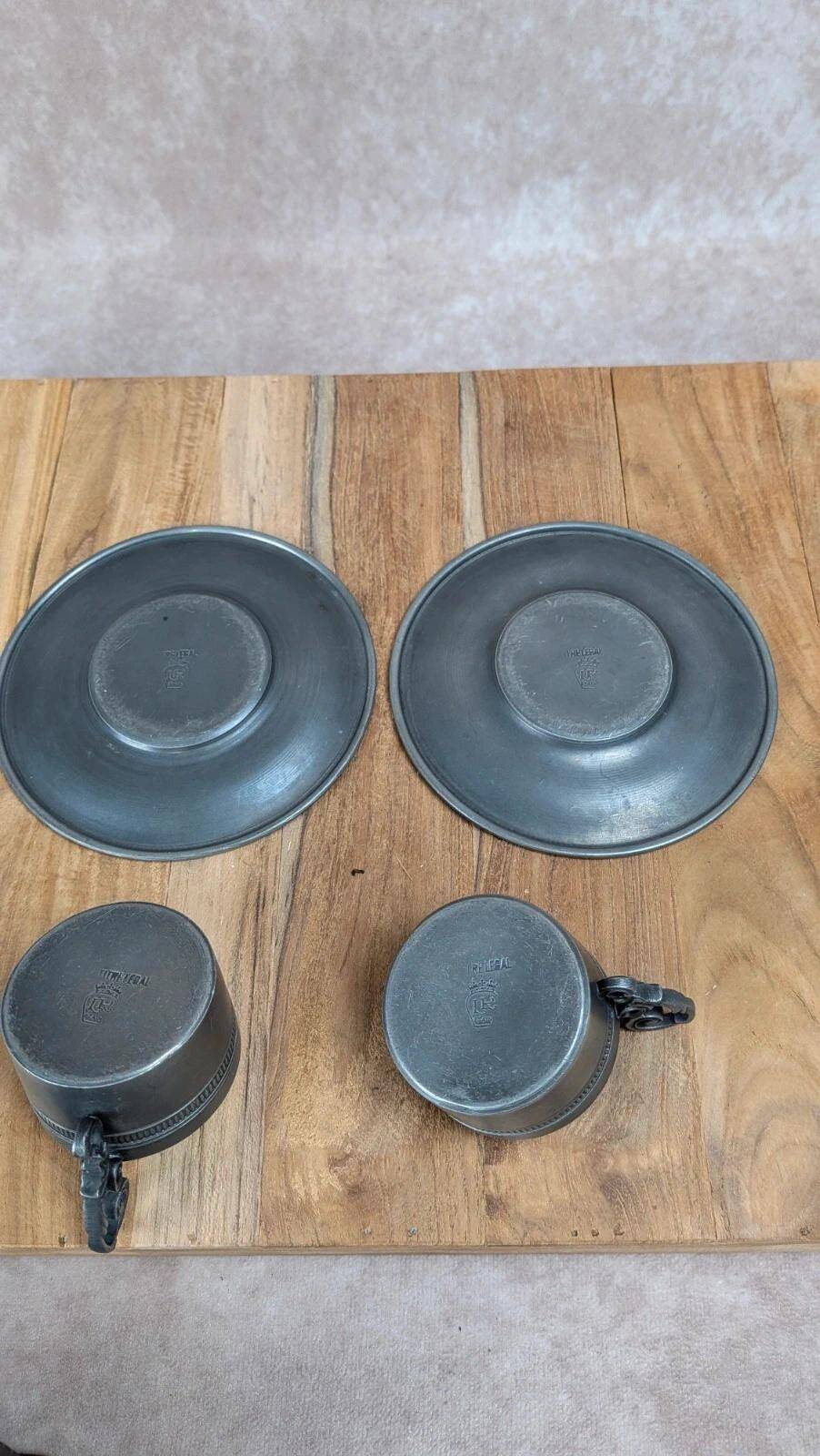 Tin lot – teapot, milk jug & duo of cups/saucers