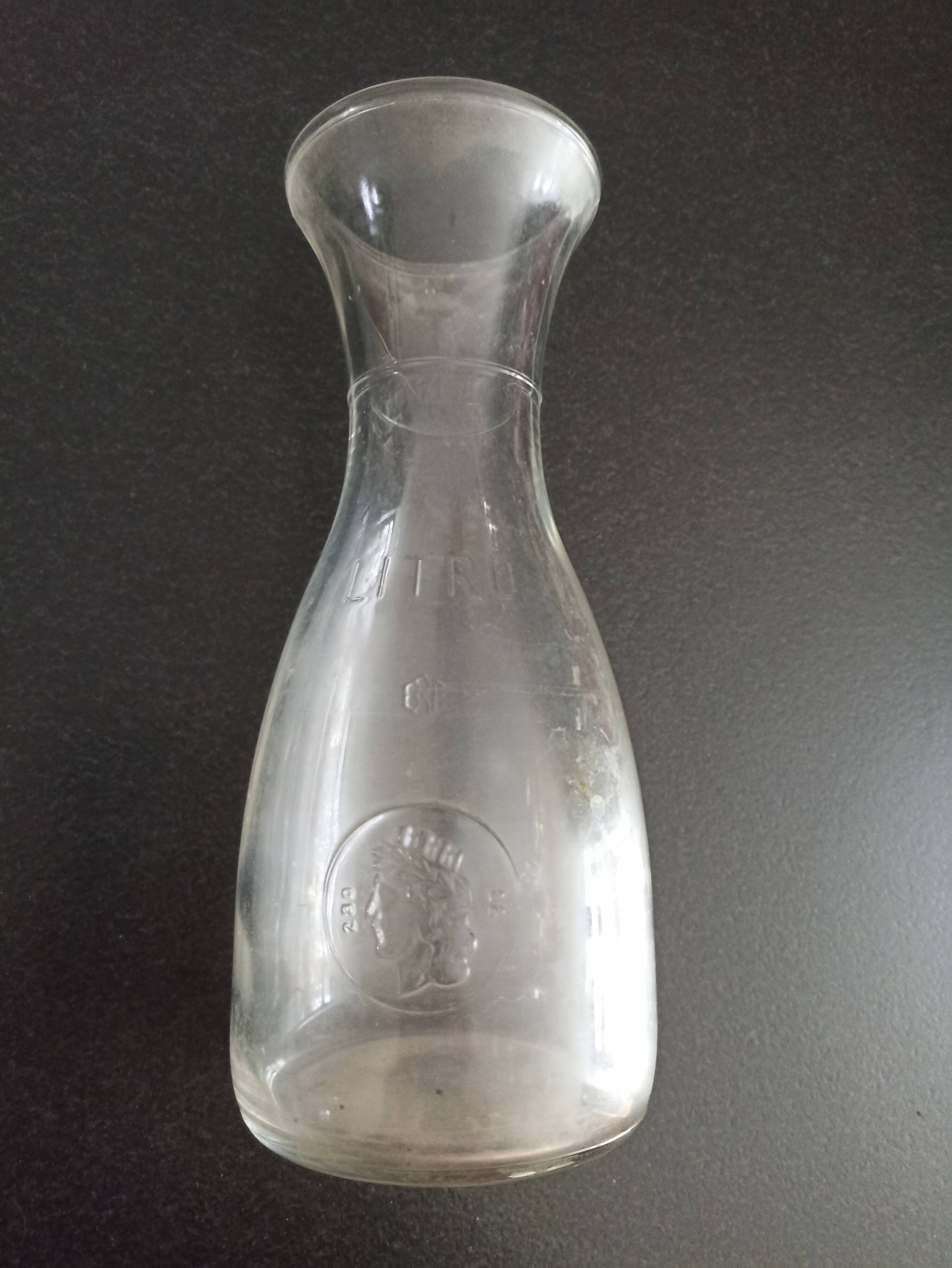 Water carafe or glass wine 1 liter