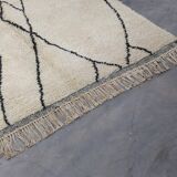 Moroccan berber wool rug 251 x 154 cm