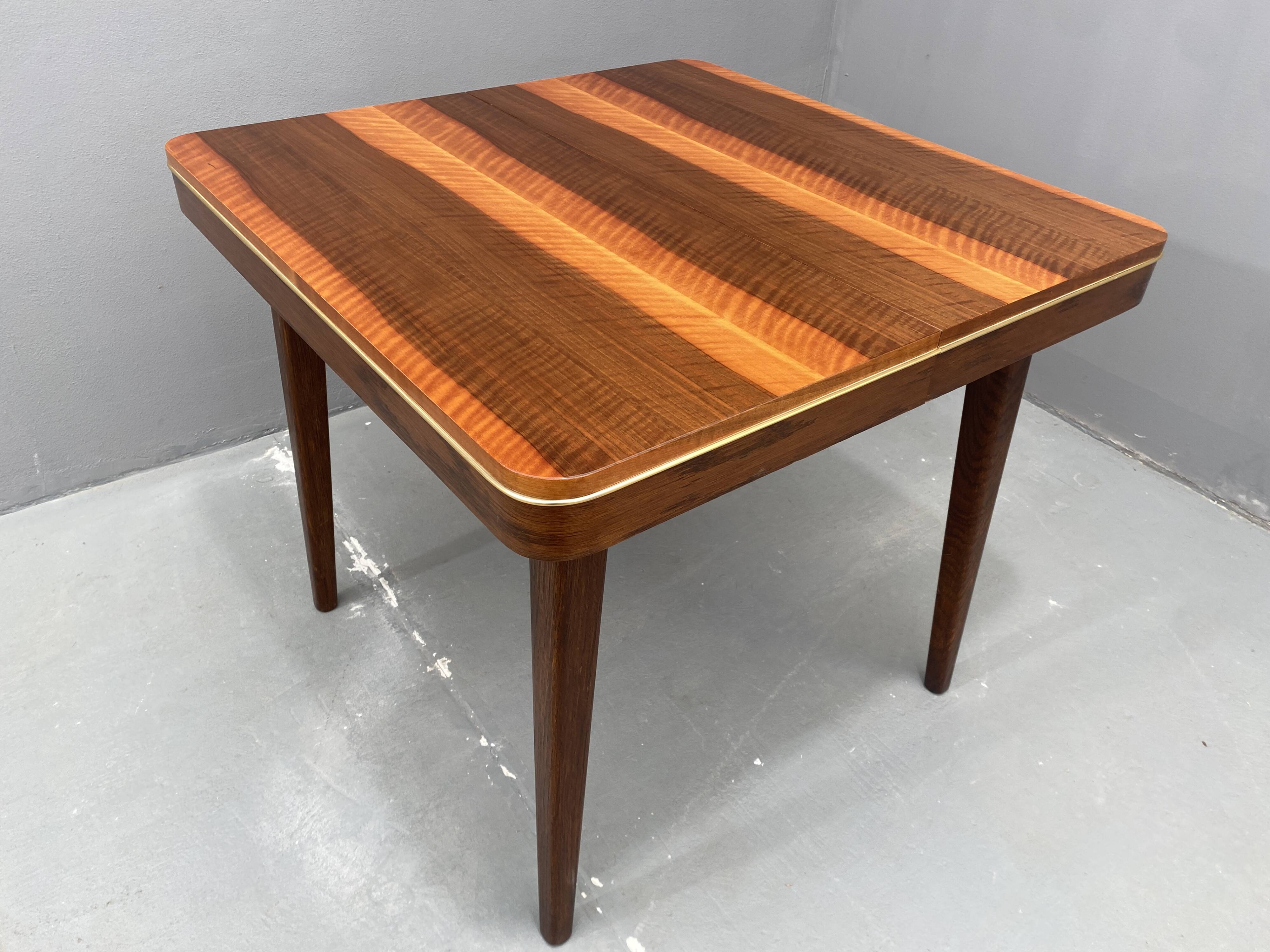Table à manger extensible par Bohumil Landsman pour Jitona, années 1960