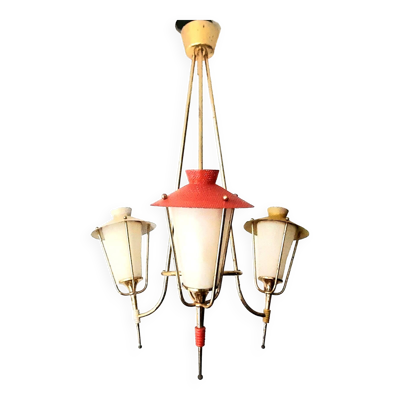 Suspension à trois bras en laiton doré et métal perforé par Maison Arlus Vintage des années 50