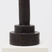 Objet cylindrique en grès brutaliste signé Studio Pottery années 1960