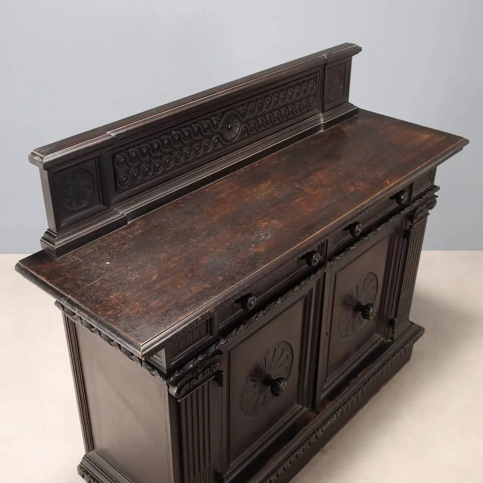Antique neo-Renaissance walnut buffet, Italy, 19th century