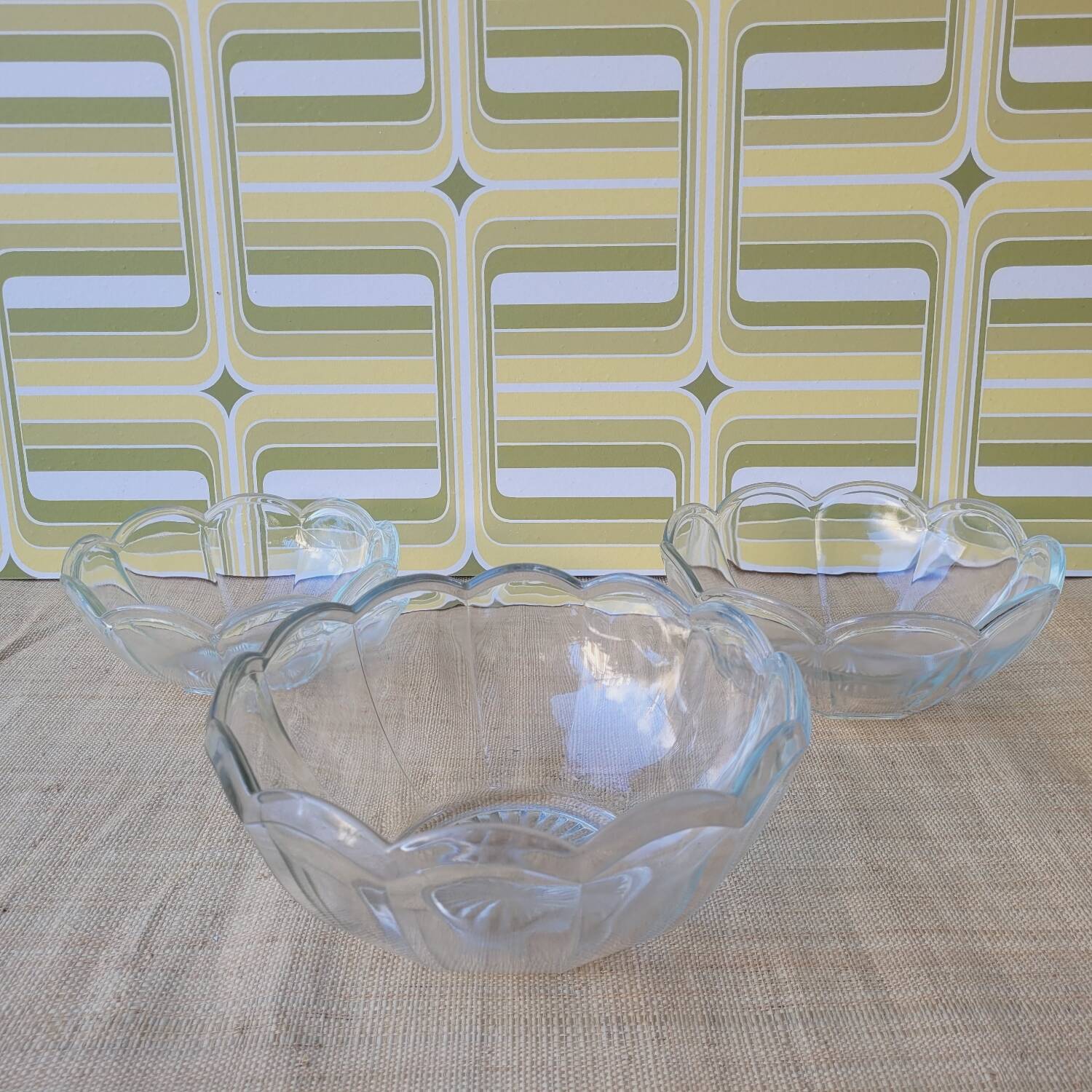Set of 3 50's salad bowls