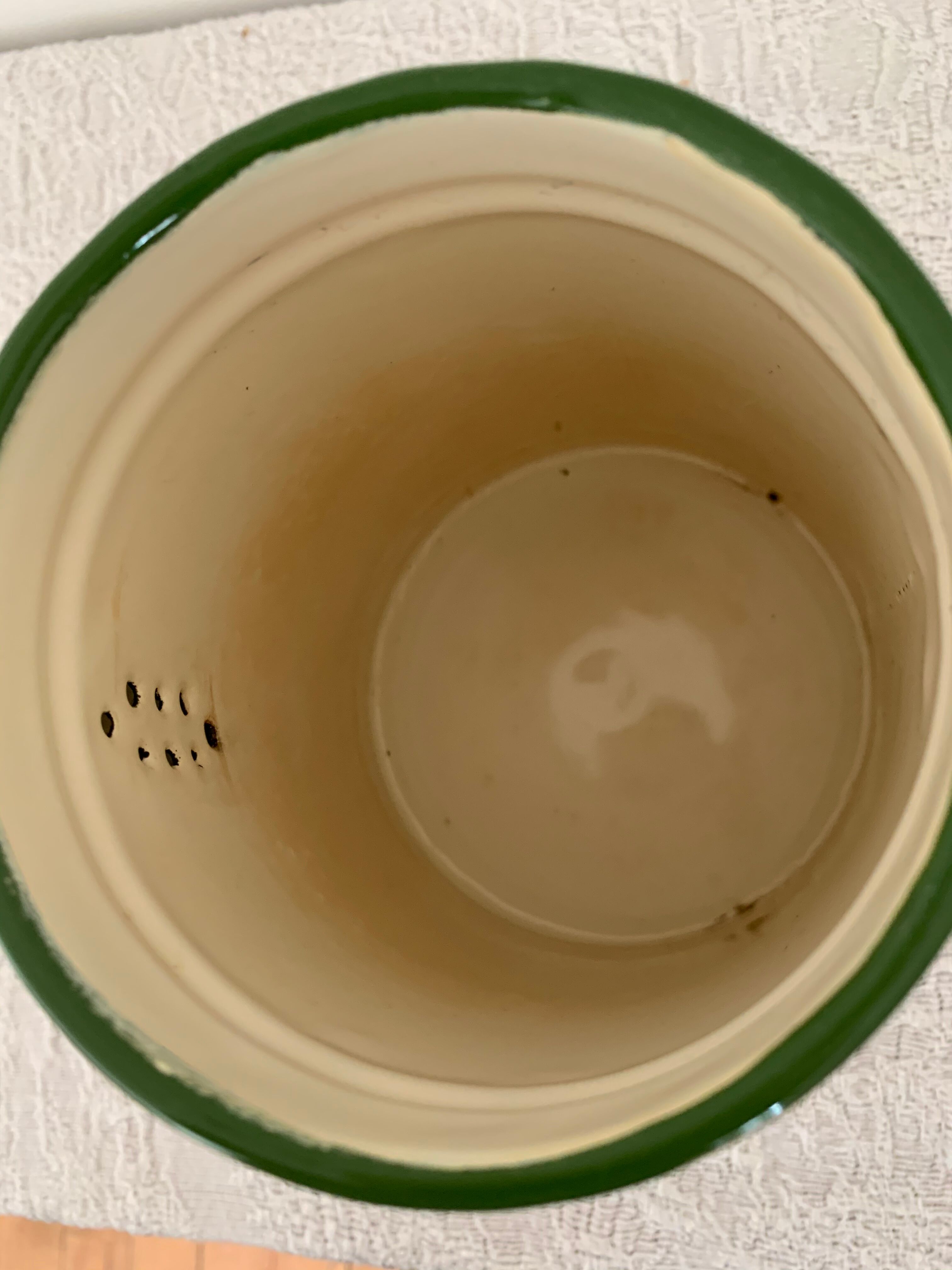 Enamelled coffee maker