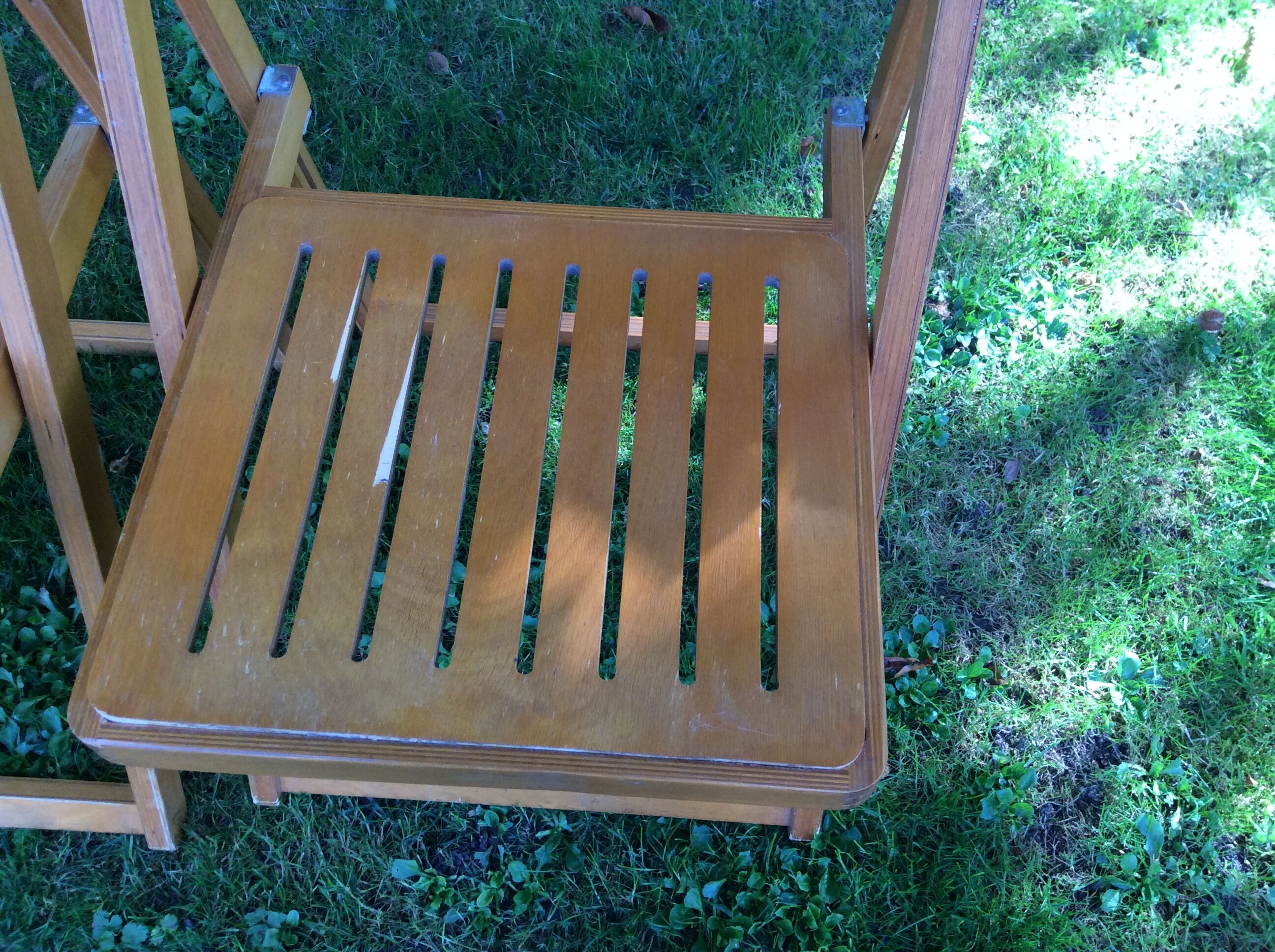 Series of 3 folding chairs