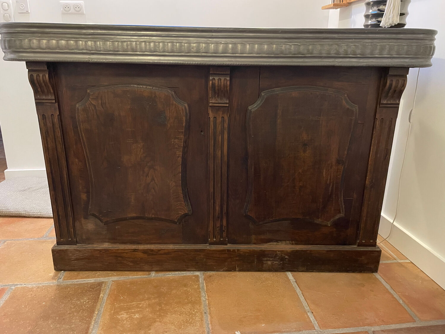 Tin bar counter from around 1920, approximately 1.70m.