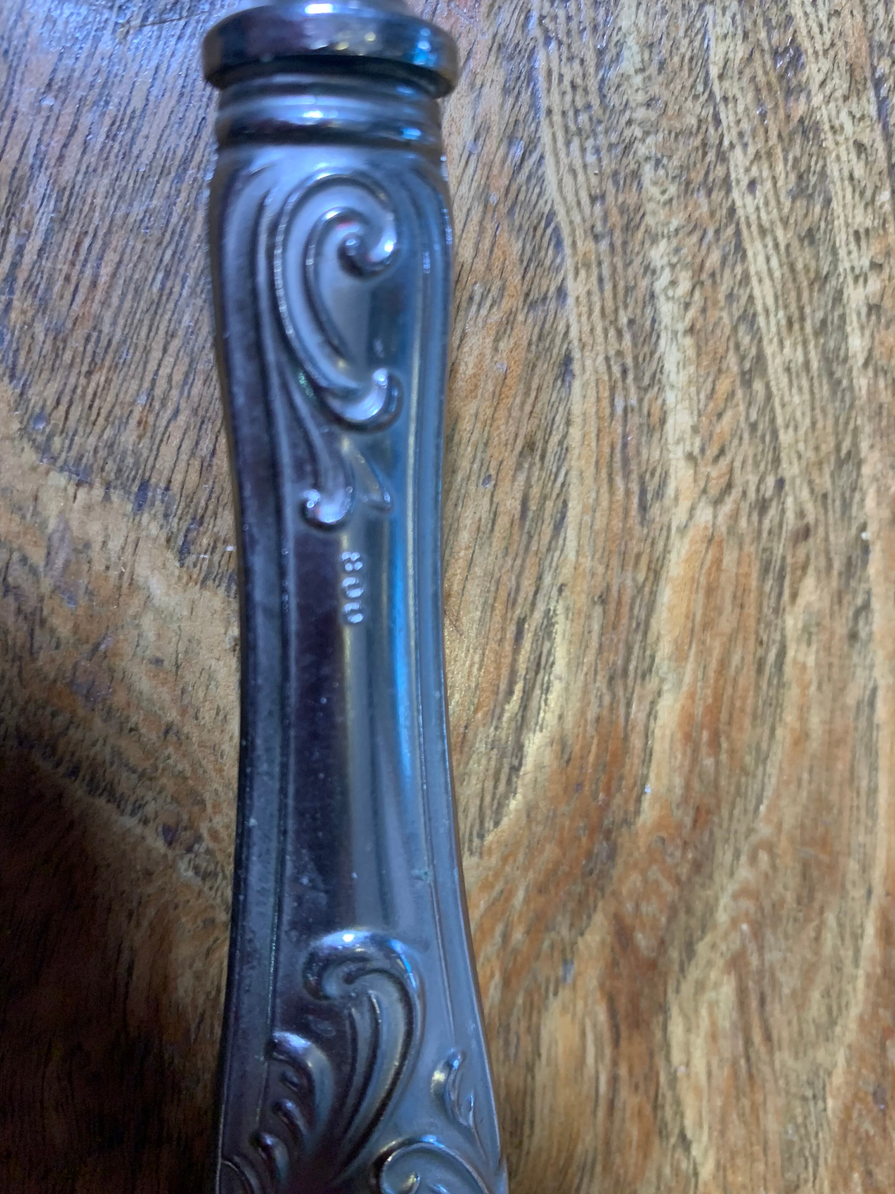 Service de couverts à dessert composé de 11 pièces poinçon 800 ouvragées anciens et collector