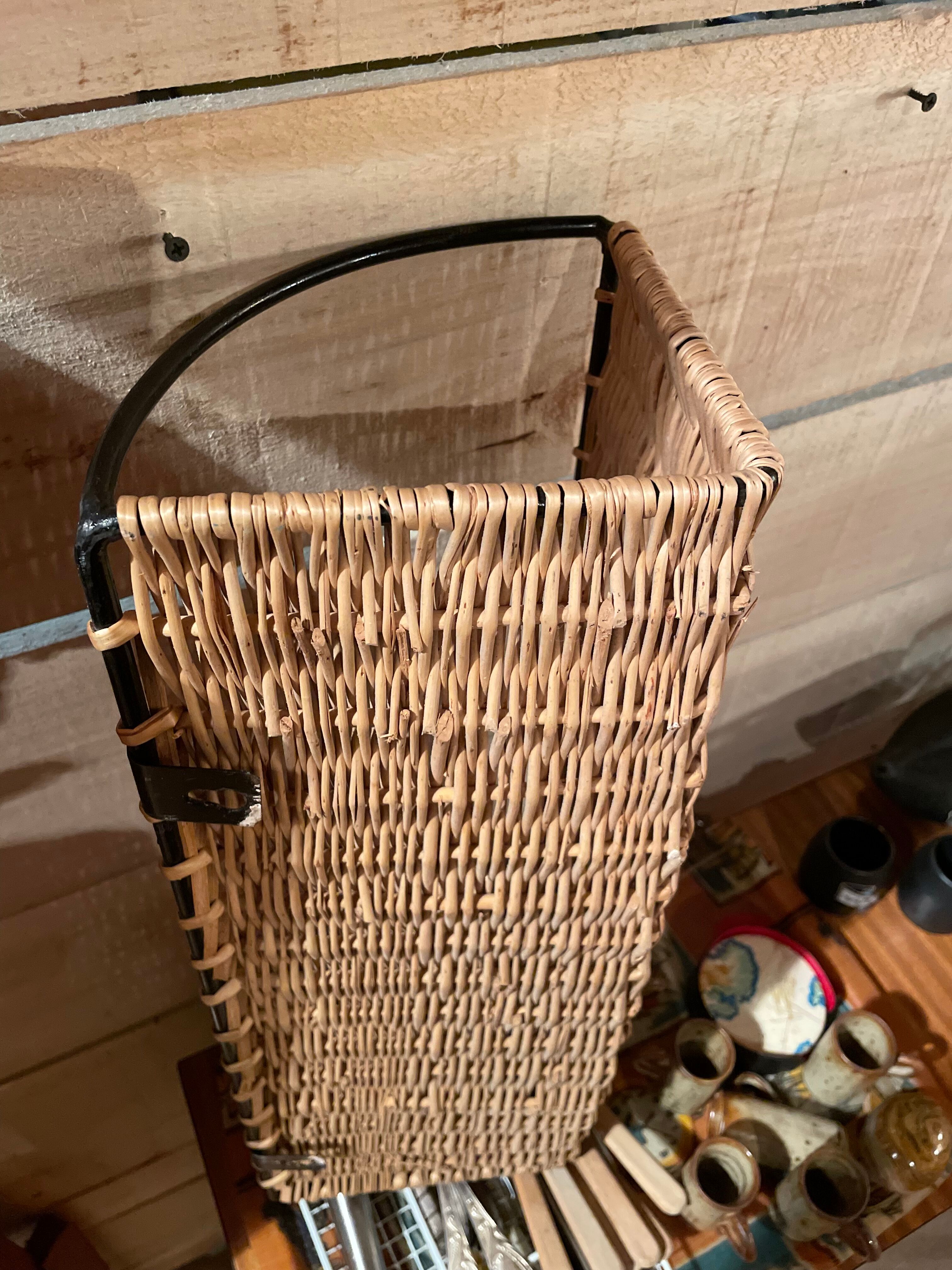 Pair rattan shelf vintage 50s