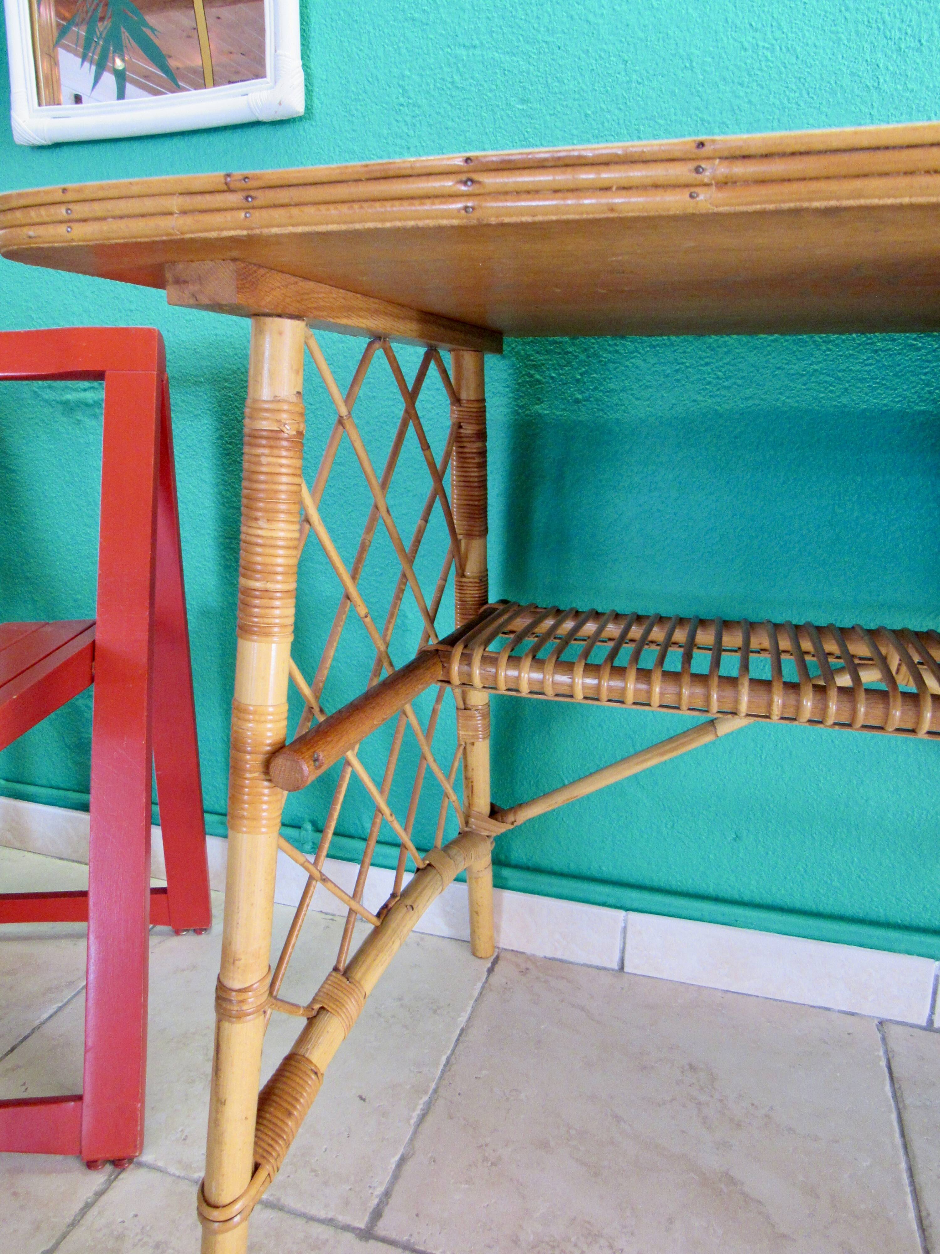 Office vintage rattan.