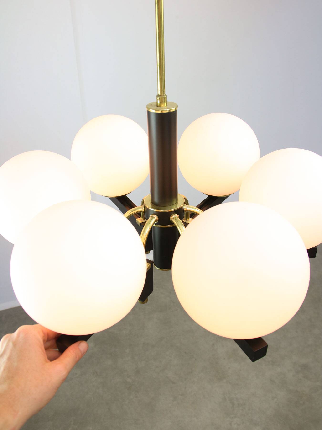 Mid-Century Modern Italian Brass and Opaline Chandelier