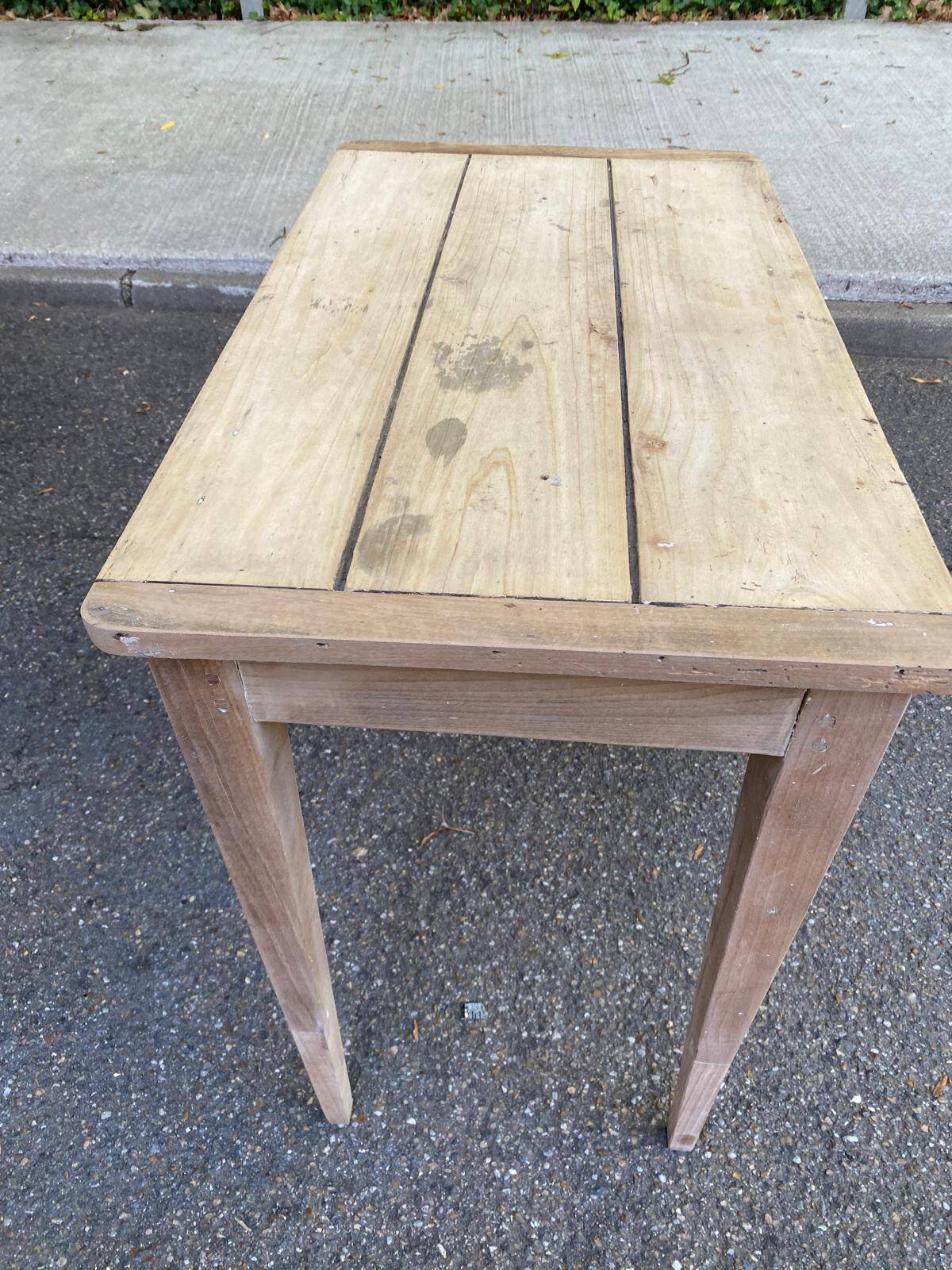 Renovated Parisian desk in raw solid wood 1950 - 80x45cm