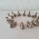 Set of 12 place-marked swans with names