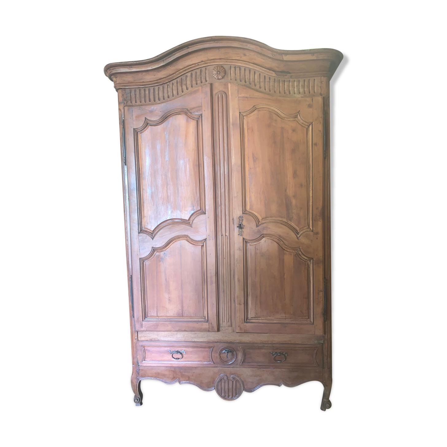 Armoire Louis XV en cerisier