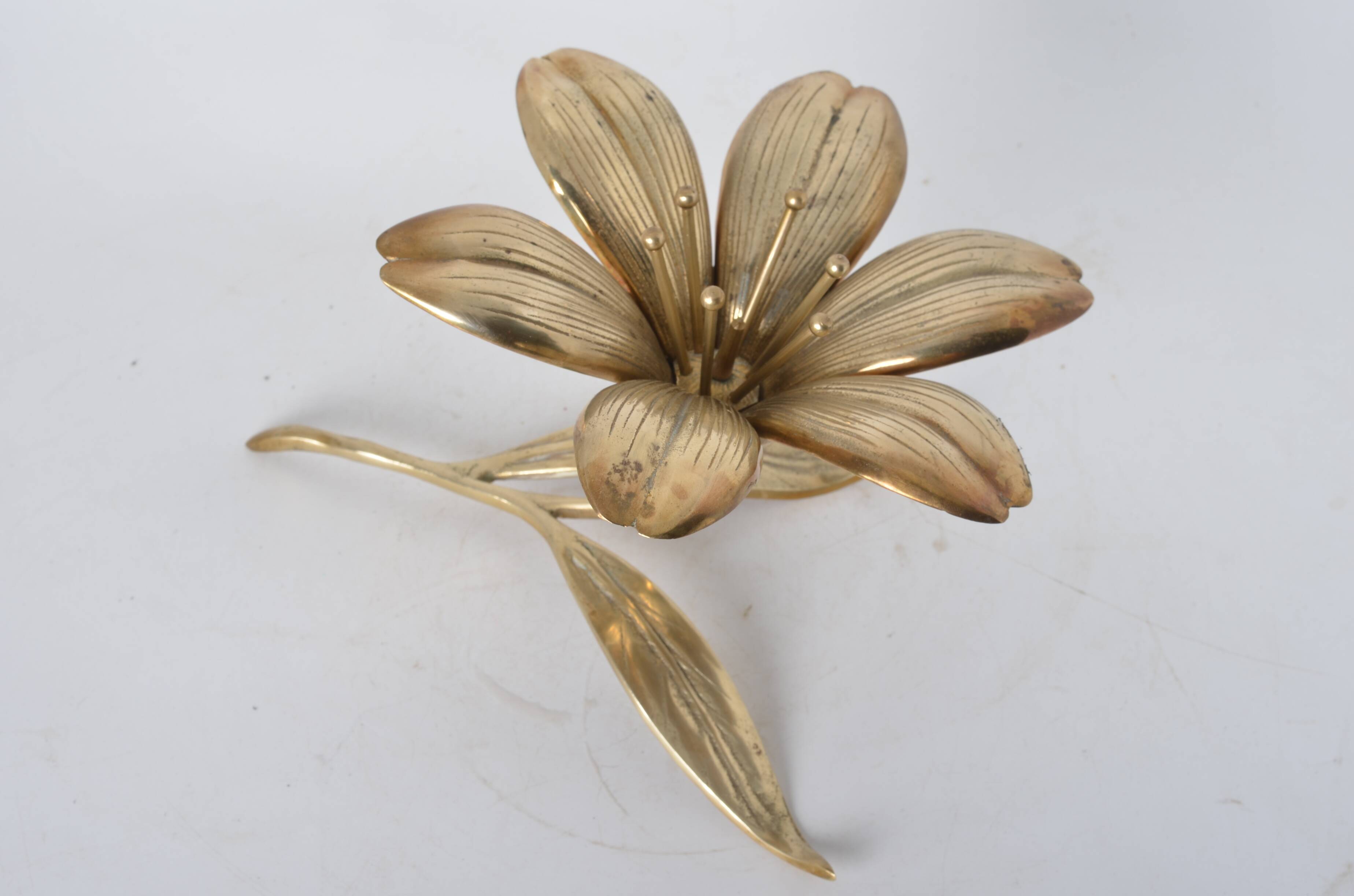 Brass flower ashtray
