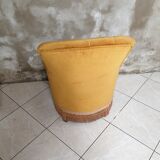 Golden toad chair