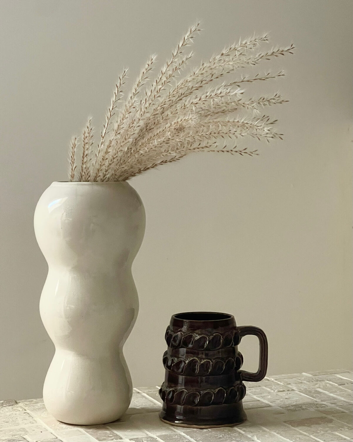 Accolay stoneware cup.