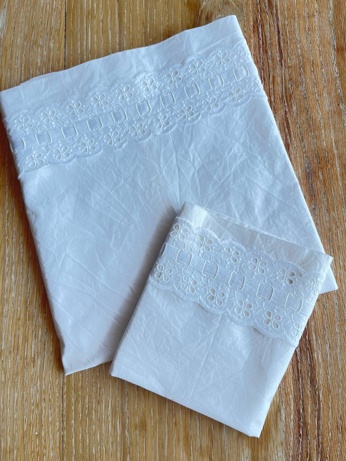 Baby sheet and pillowcase