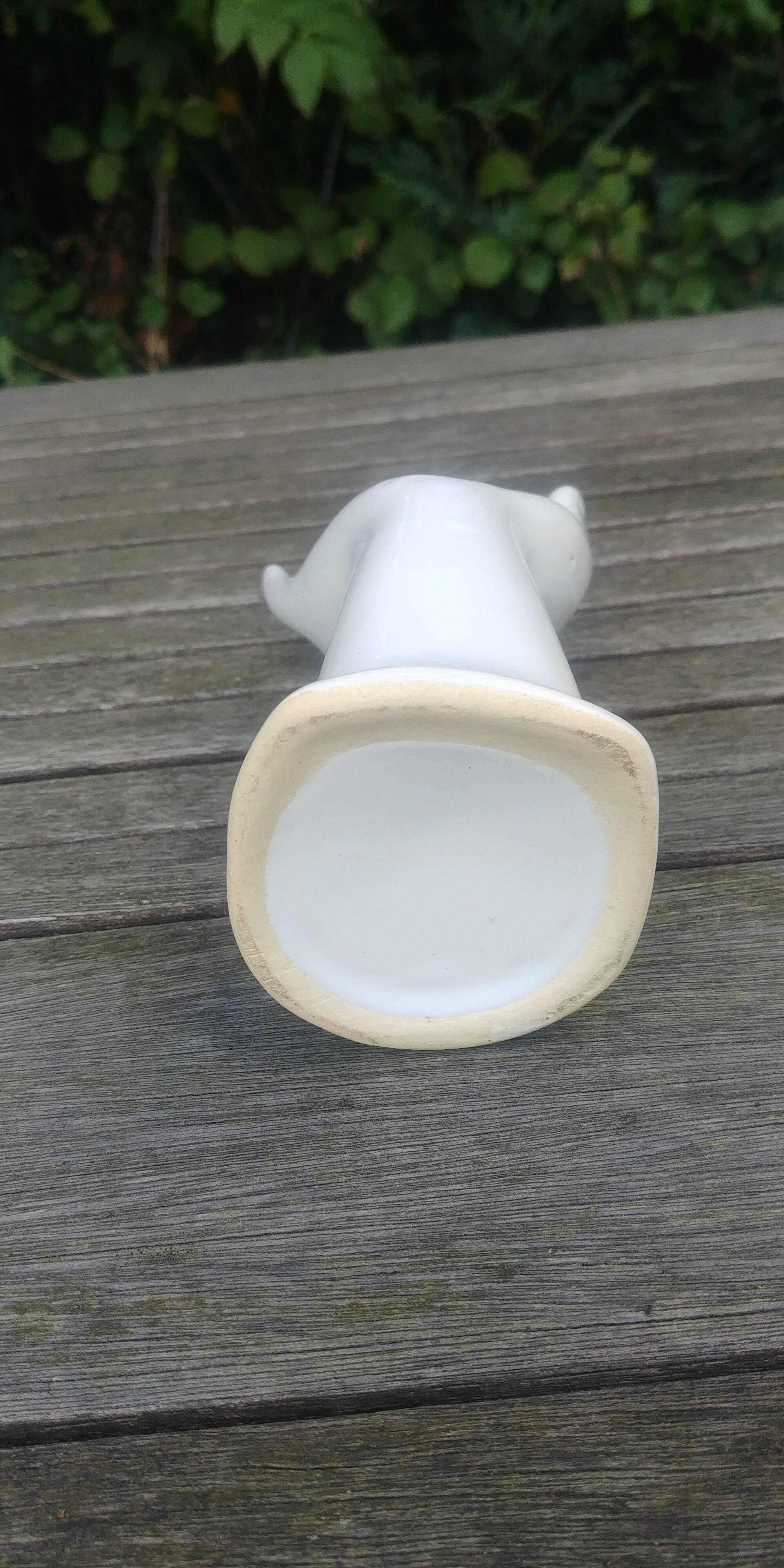 Hand ring holder, vase in white ceramic Vintage