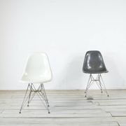 Set Of 2 Herman Miller Eames Dsr Chair Original Fiberglass Seats Modern Ret