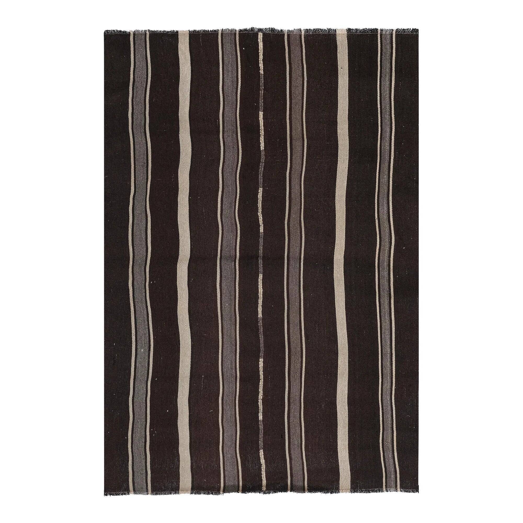 Vintage Turkish kilim, handwoven, 171x252 cm.