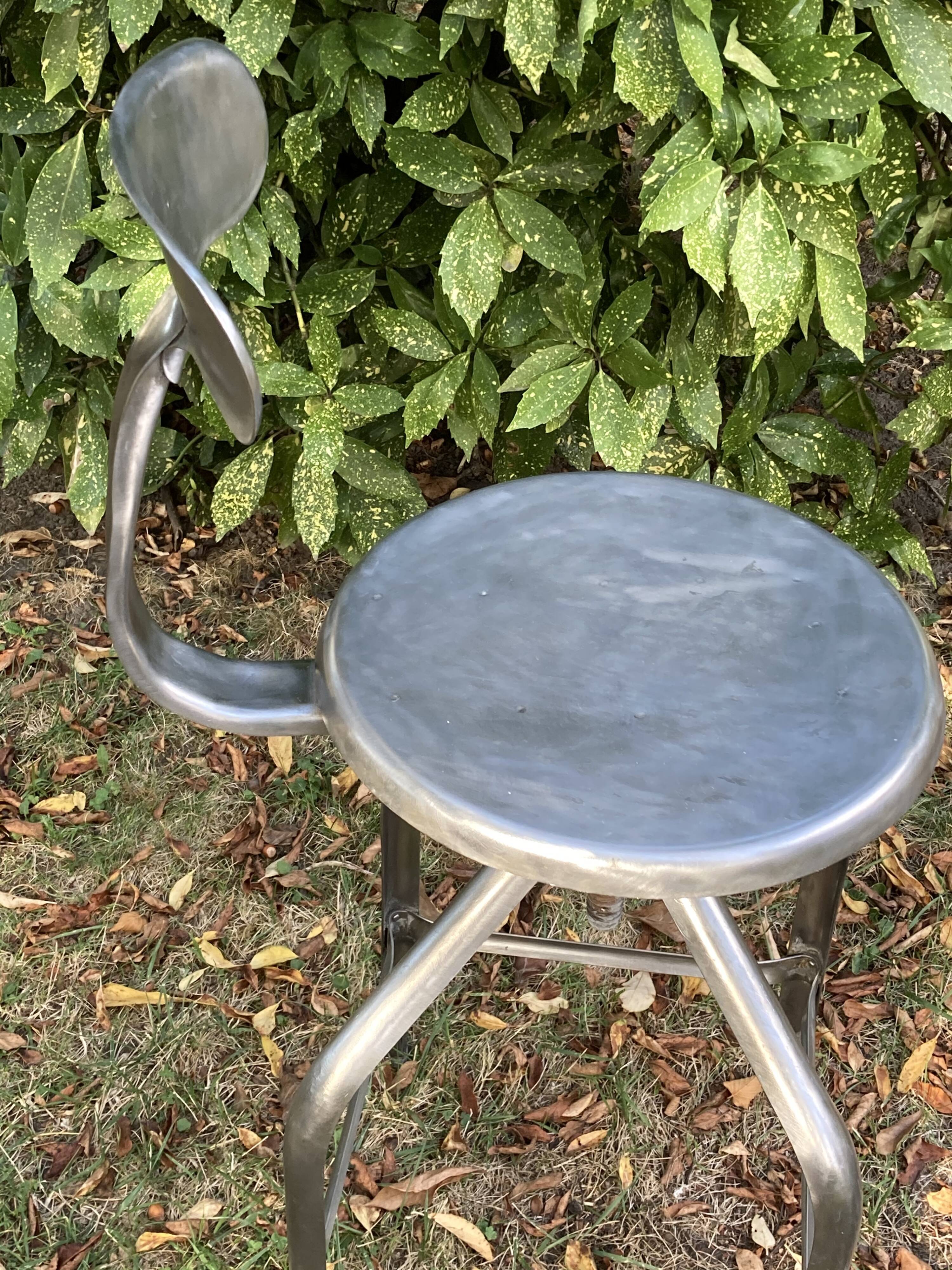 Nicolle workshop chair