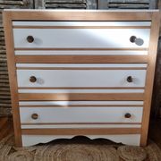 Commode blanche et bois