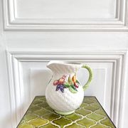 Pichet barbotine panier de fruits