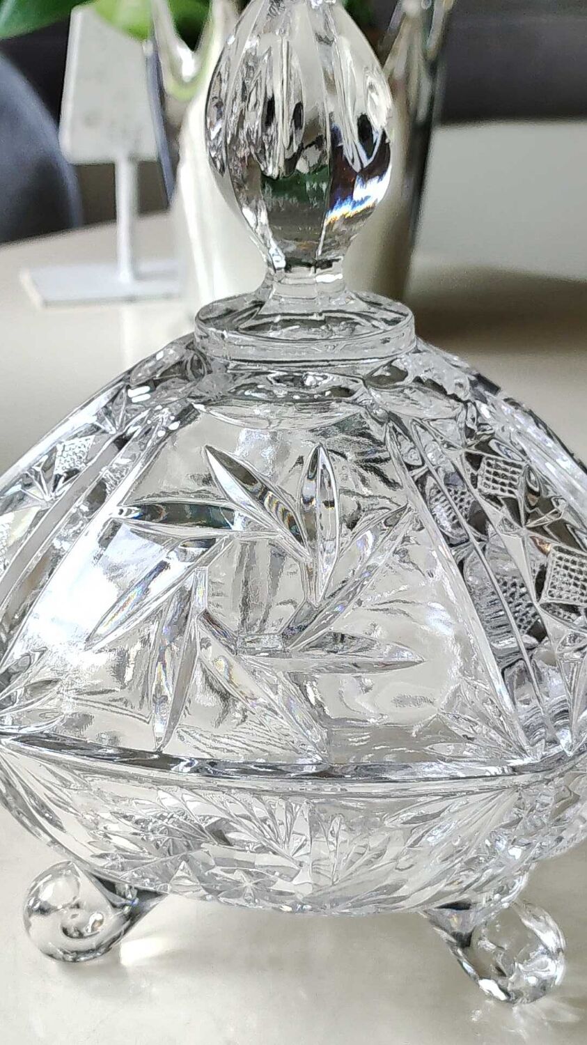 Vintage hexagonal Bohemian crystal bonbonnière/sweetener