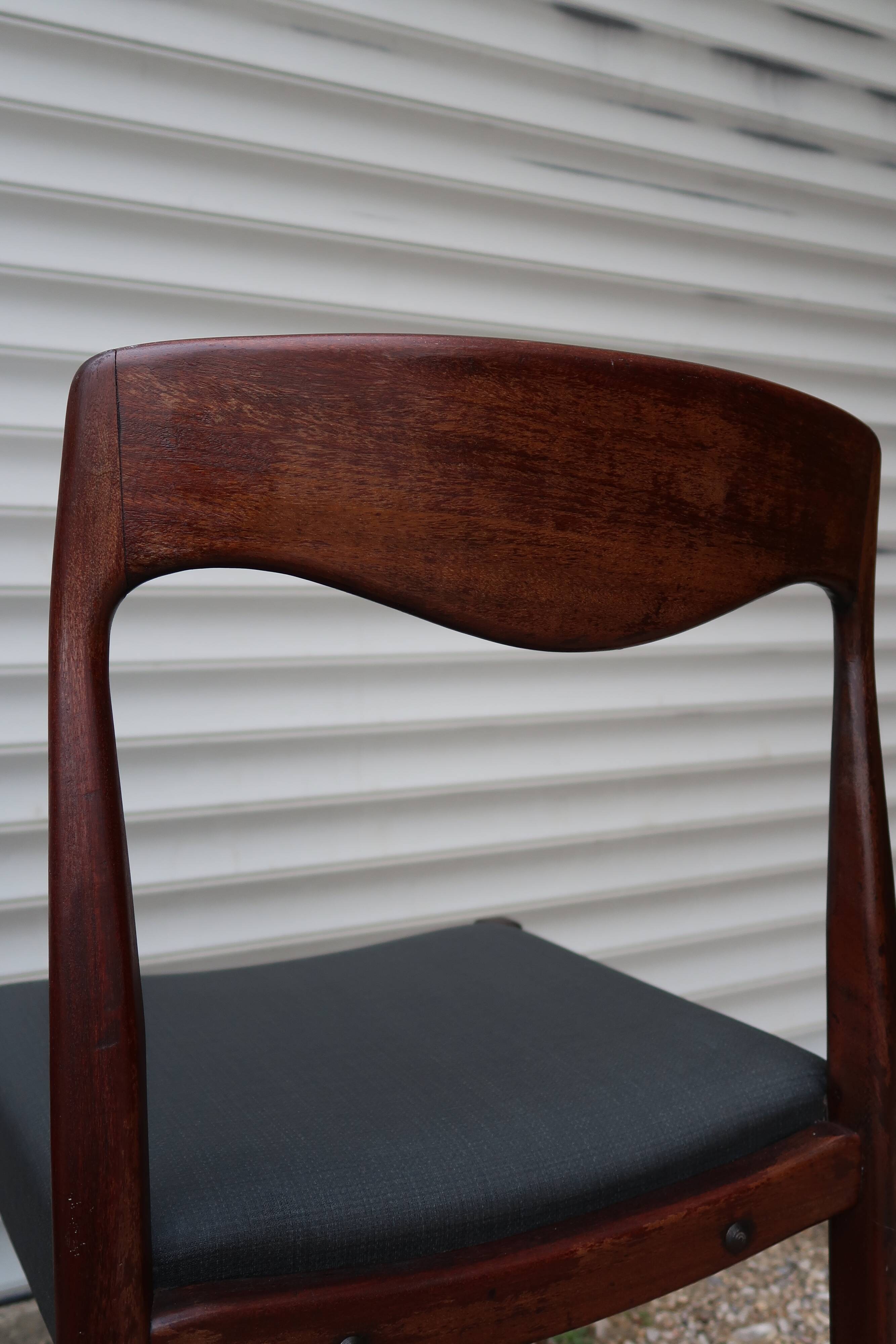 Pair of Scandinavian chairs Niels Otto Moller